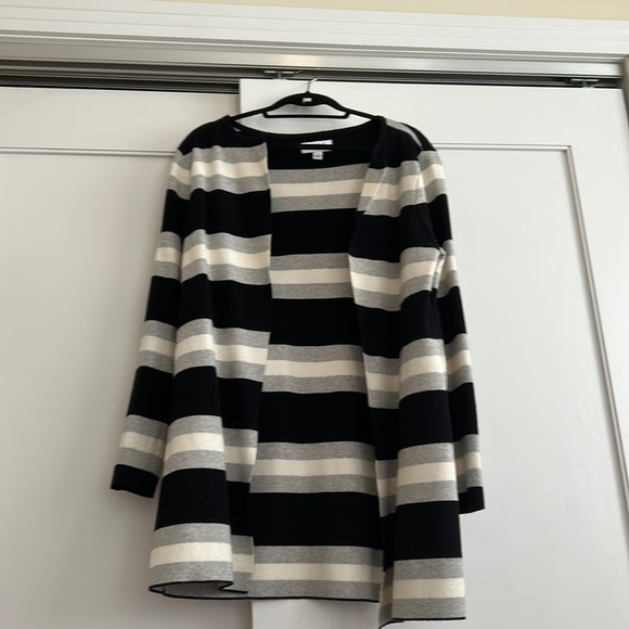 Elle Size Medium Cardigan - Picture 1 of 4